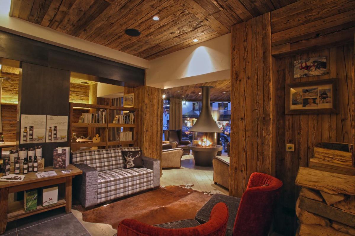 Hotel Marmolada - Housity
