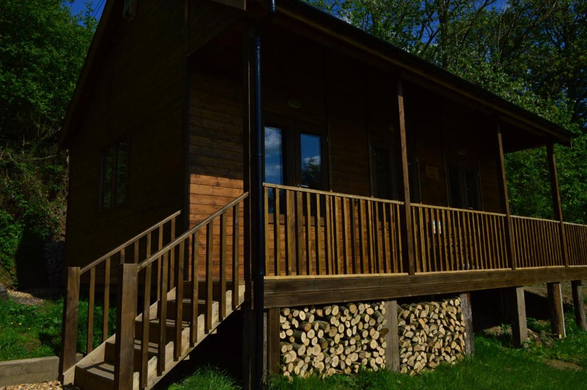 Ironbridge Lodge - Housity