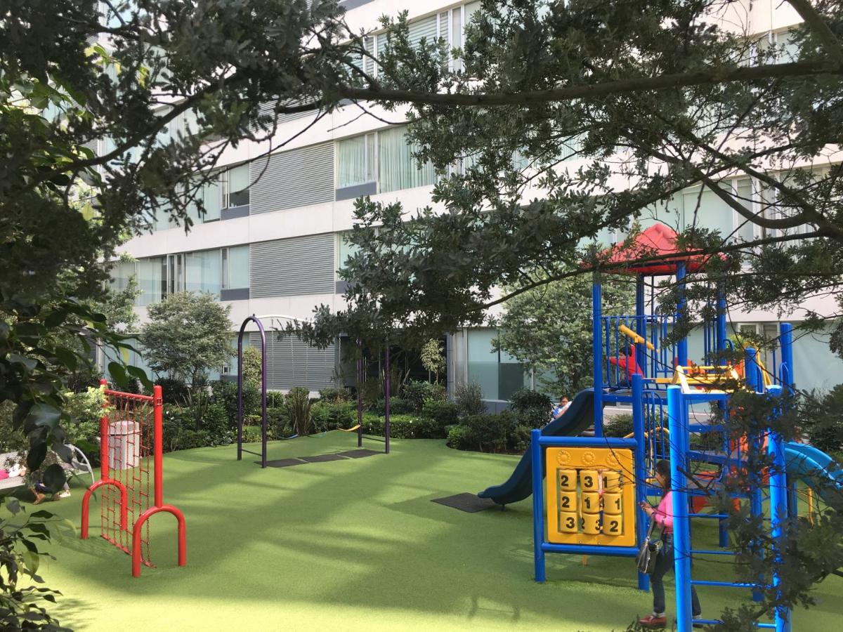Napoles Condo Suites - Housity