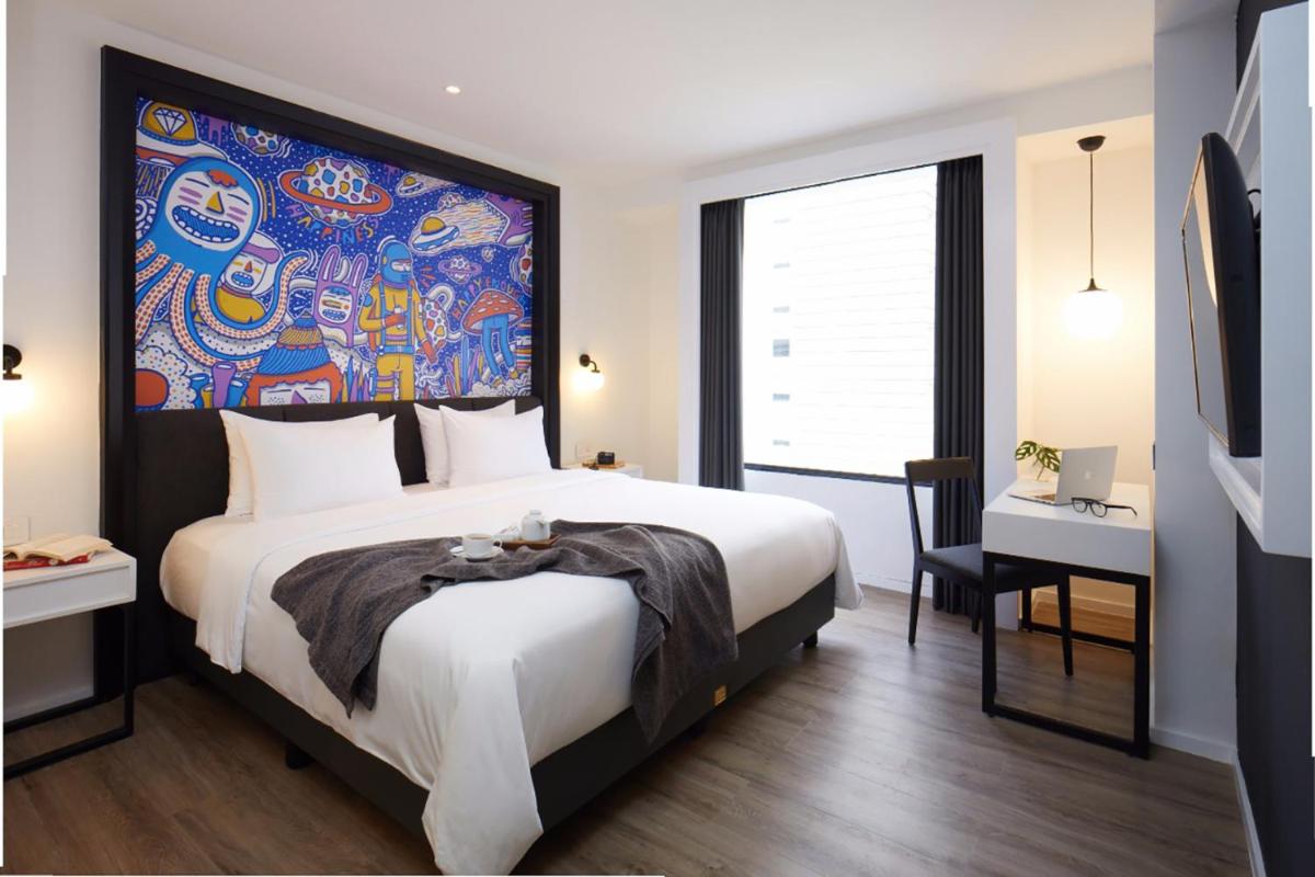 de Braga, ARTOTEL Curated - Hizvo
