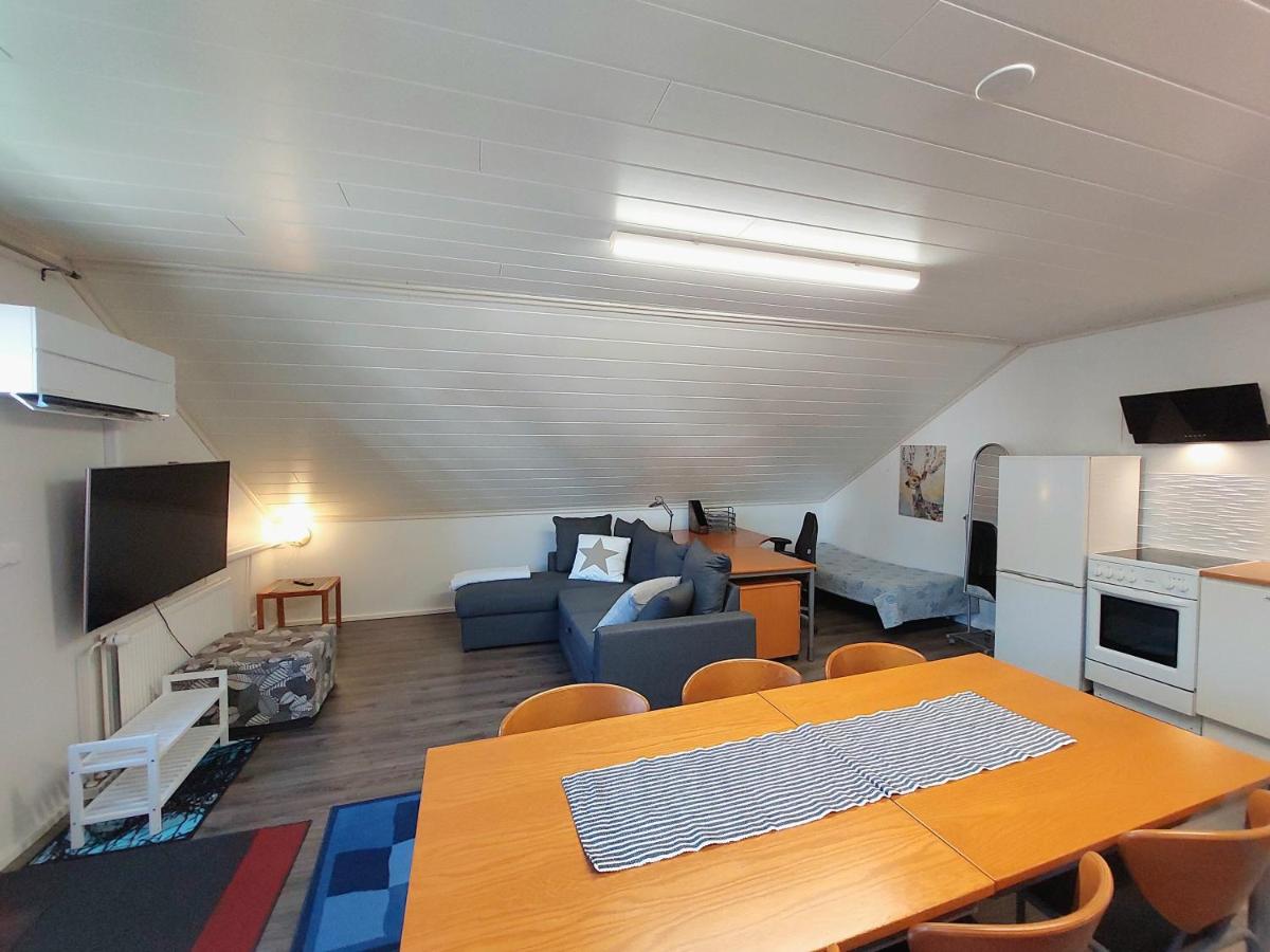 Penthouse with a balcony - Housity