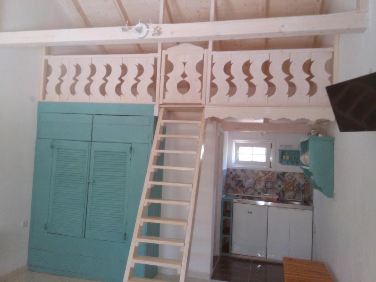 Smaragda Studios - Housity
