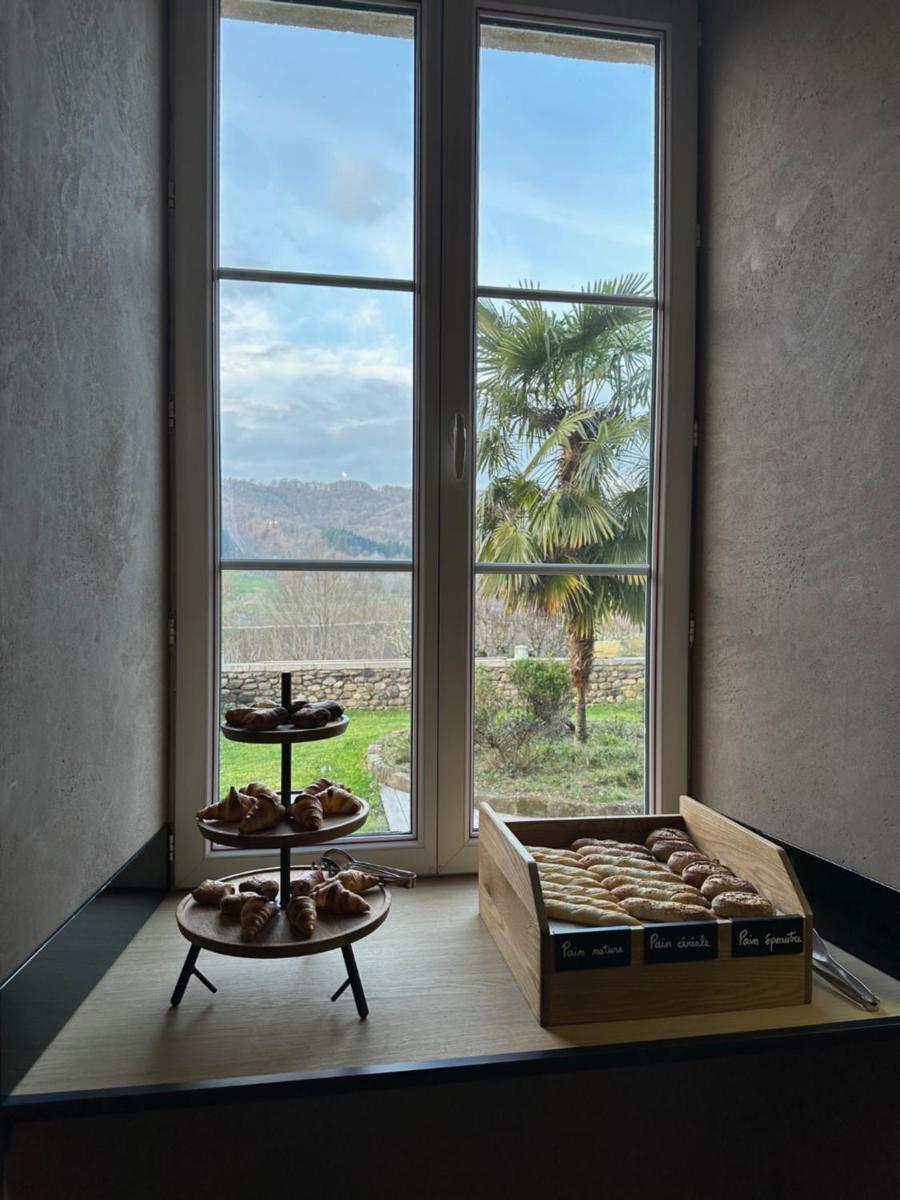 Vue générale sur la montagne ou vue sur la montagne depuis l'hôtel