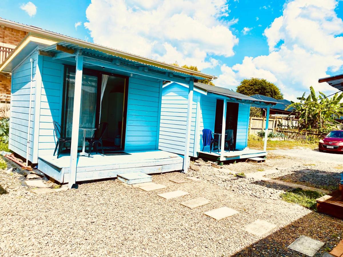 D R Accommodation and Cozy Cabins, walking distance to CBD and near to Waikato Hospital - Housity