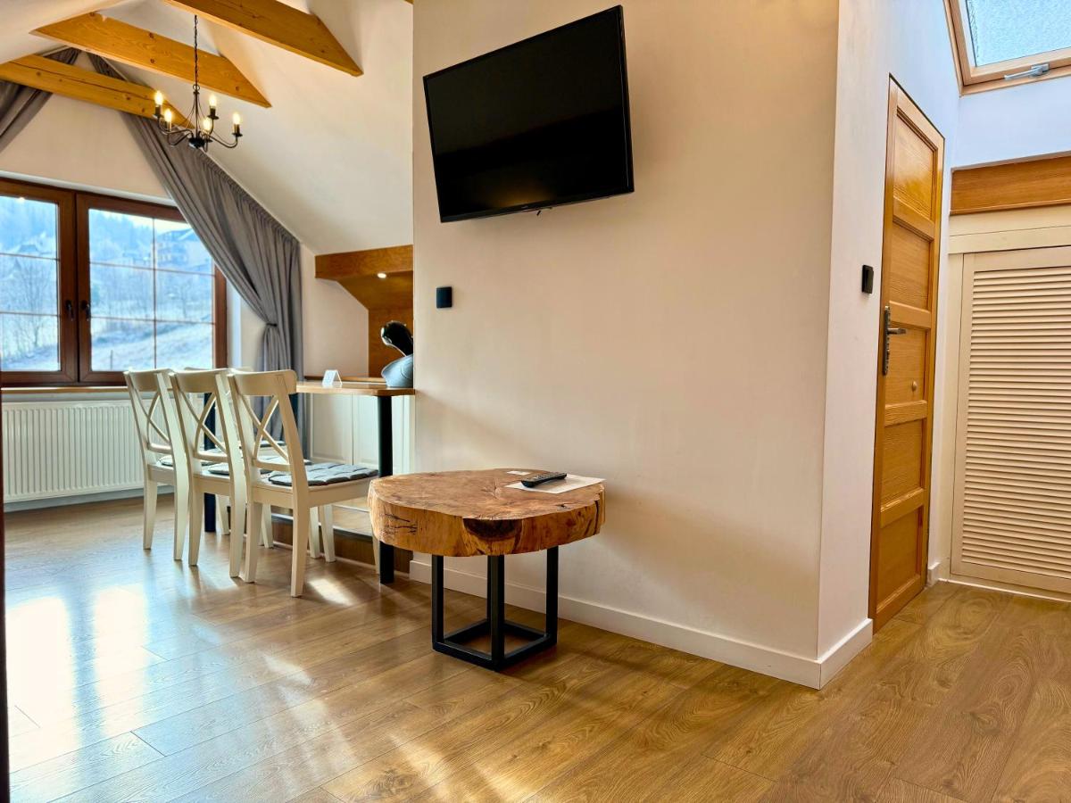 Maya Pokoje i Apartamenty - Housity