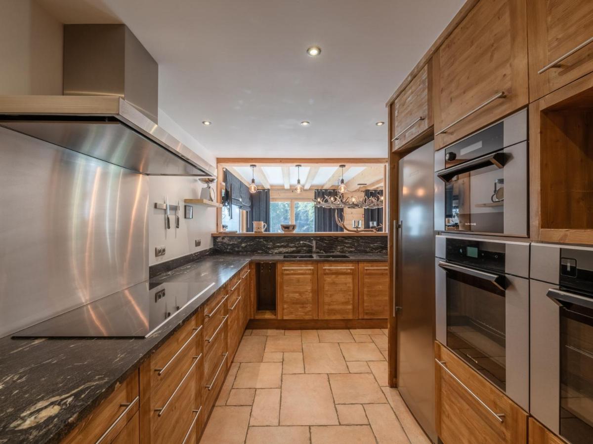 Superbe chalet pour 14 pers. avec spa, cheminée et fitness, à 10 min du centre de Morzine - FR-1-754-17 - Housity