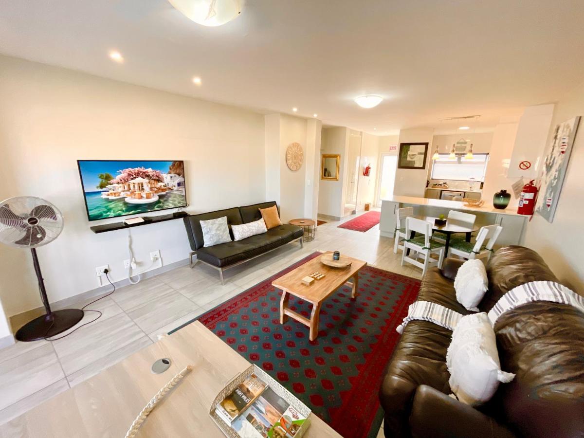 Bright & Stylish in City Centre Swakopmund - Housity