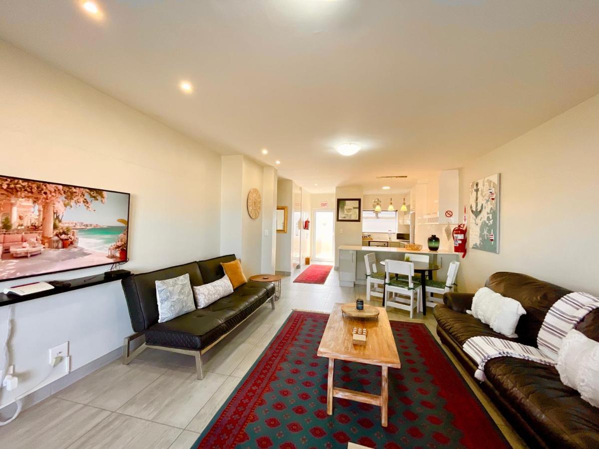 Bright & Stylish in City Centre Swakopmund - Housity
