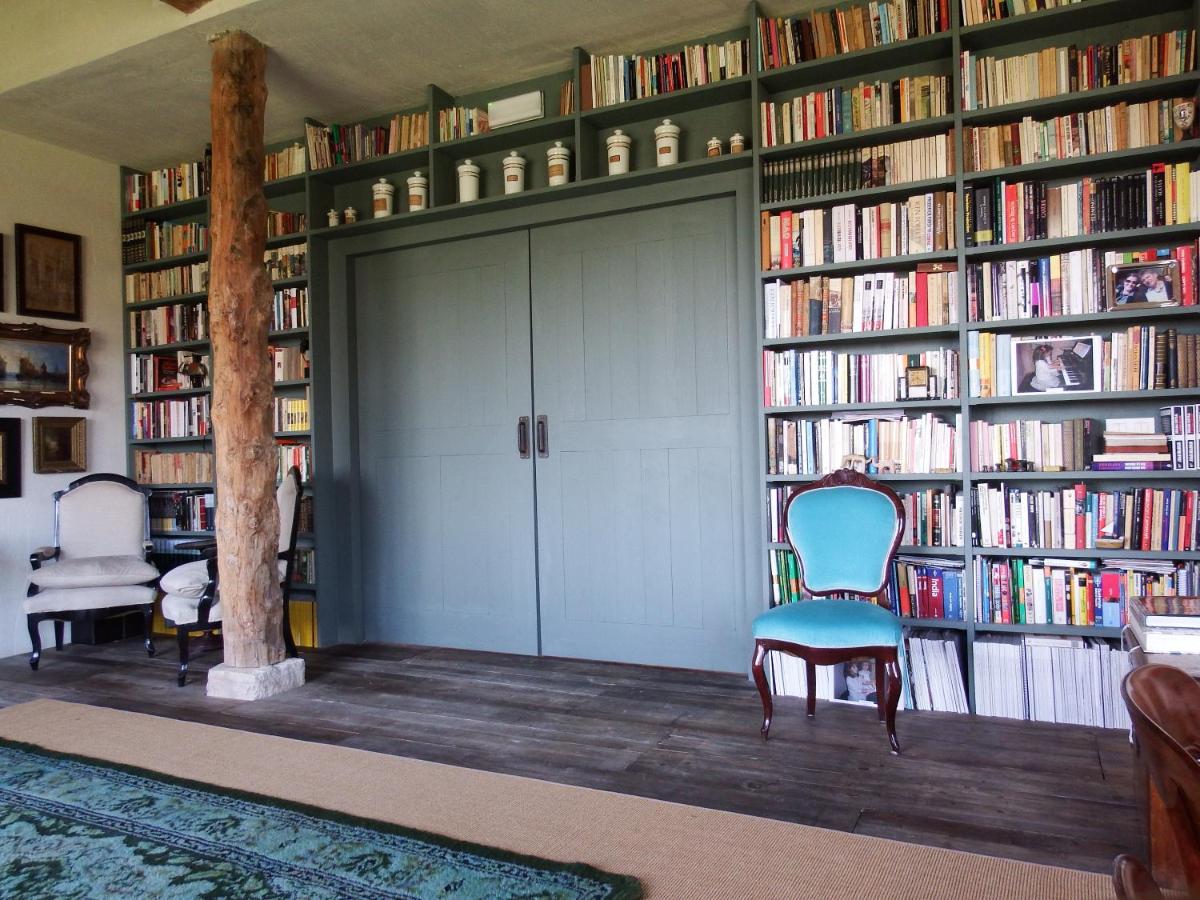 Biblioteca en el hotel