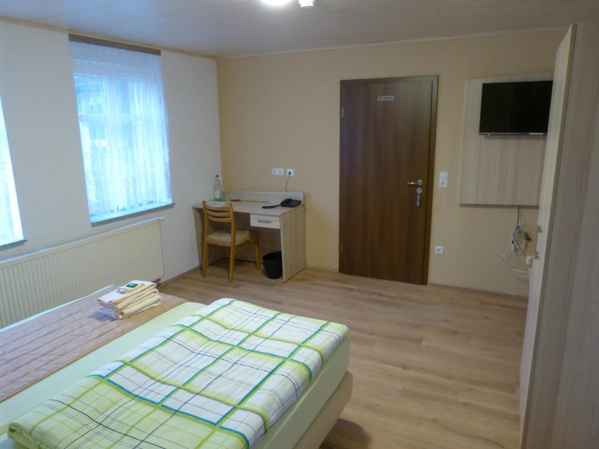 Pension Zur Eiche - Housity