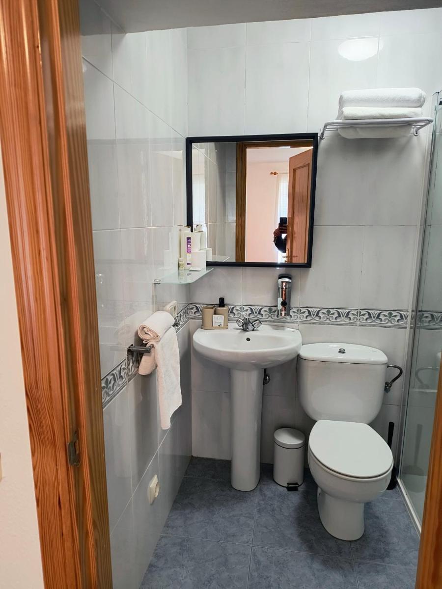 Hostal Betelu - Housity