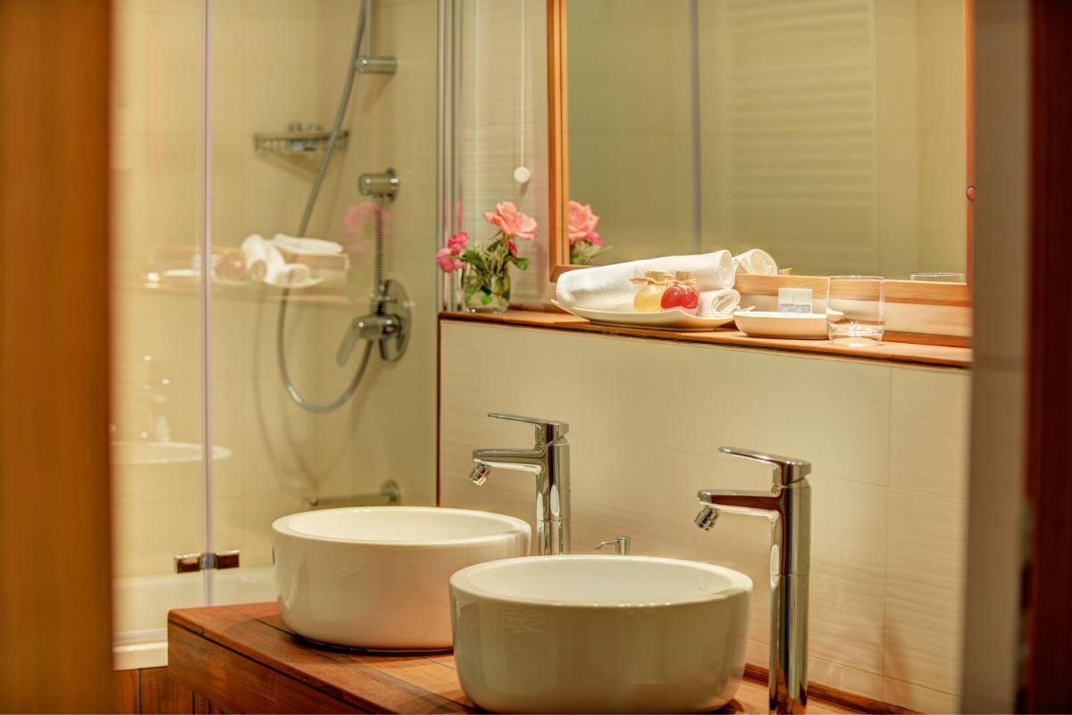 Hotel Bonaca - Housity