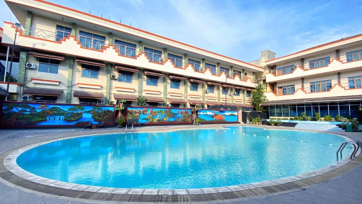 Soeltan Luxe Hotel Lampung - Housity