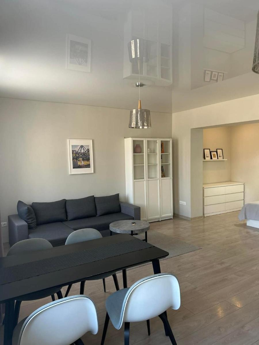 Studio flat Centrinis Butukas - Hizvo