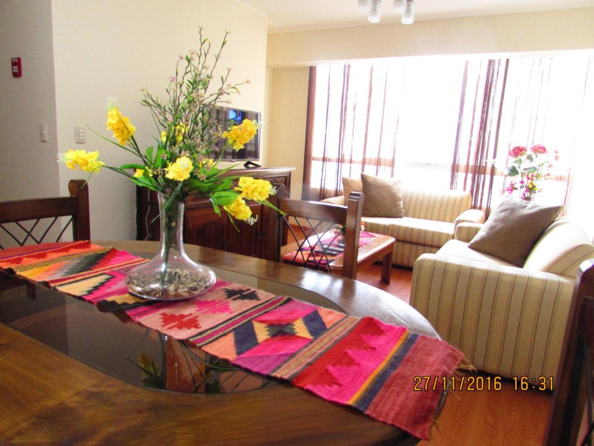 Bonito Apartamento en Miraflores - Housity