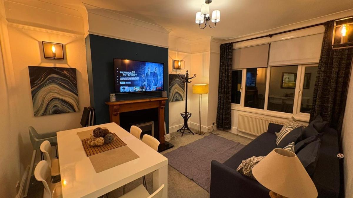 Bright and spacious flat in Muswell Hill - Housity