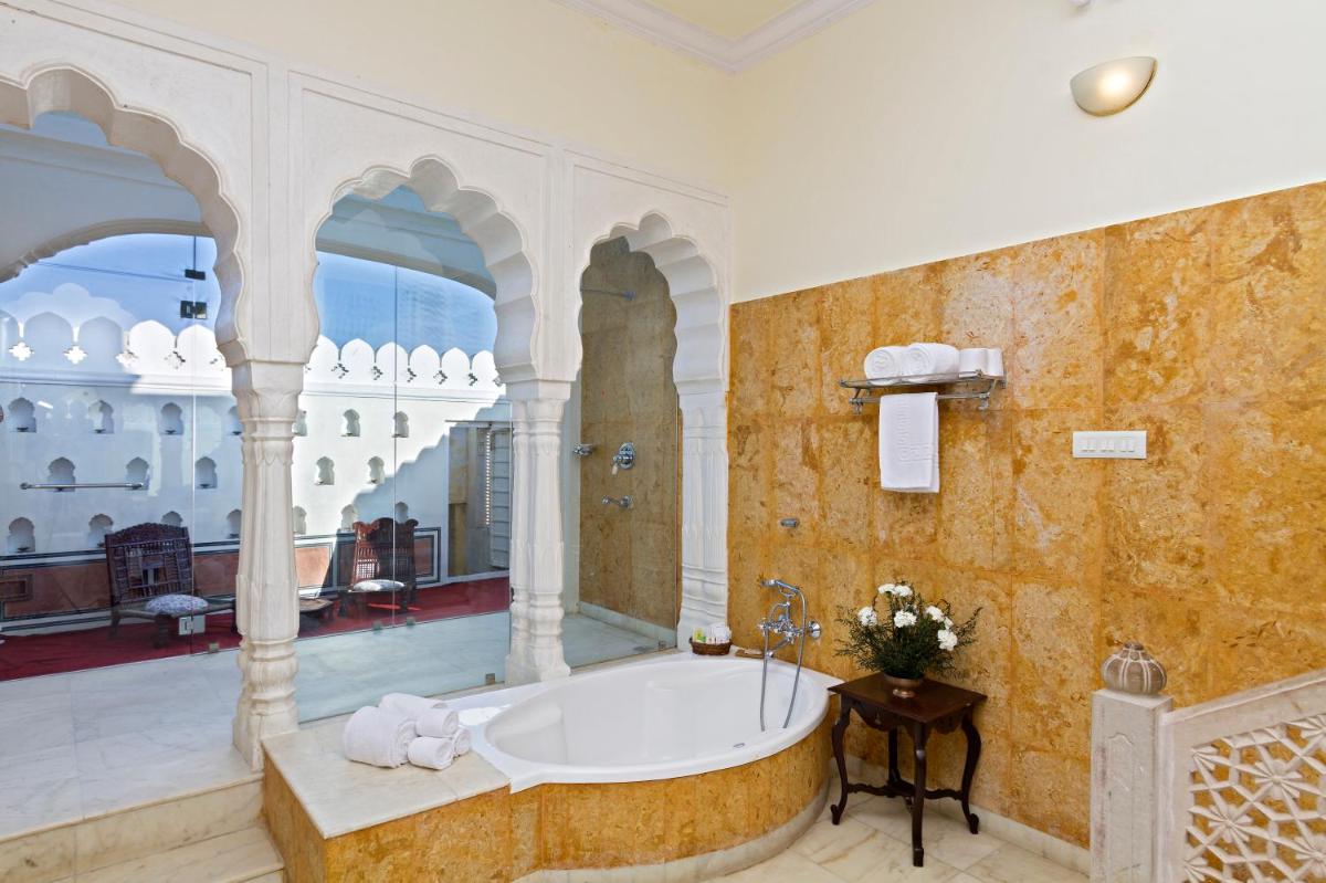 Hotel Castle Mandawa - Housity