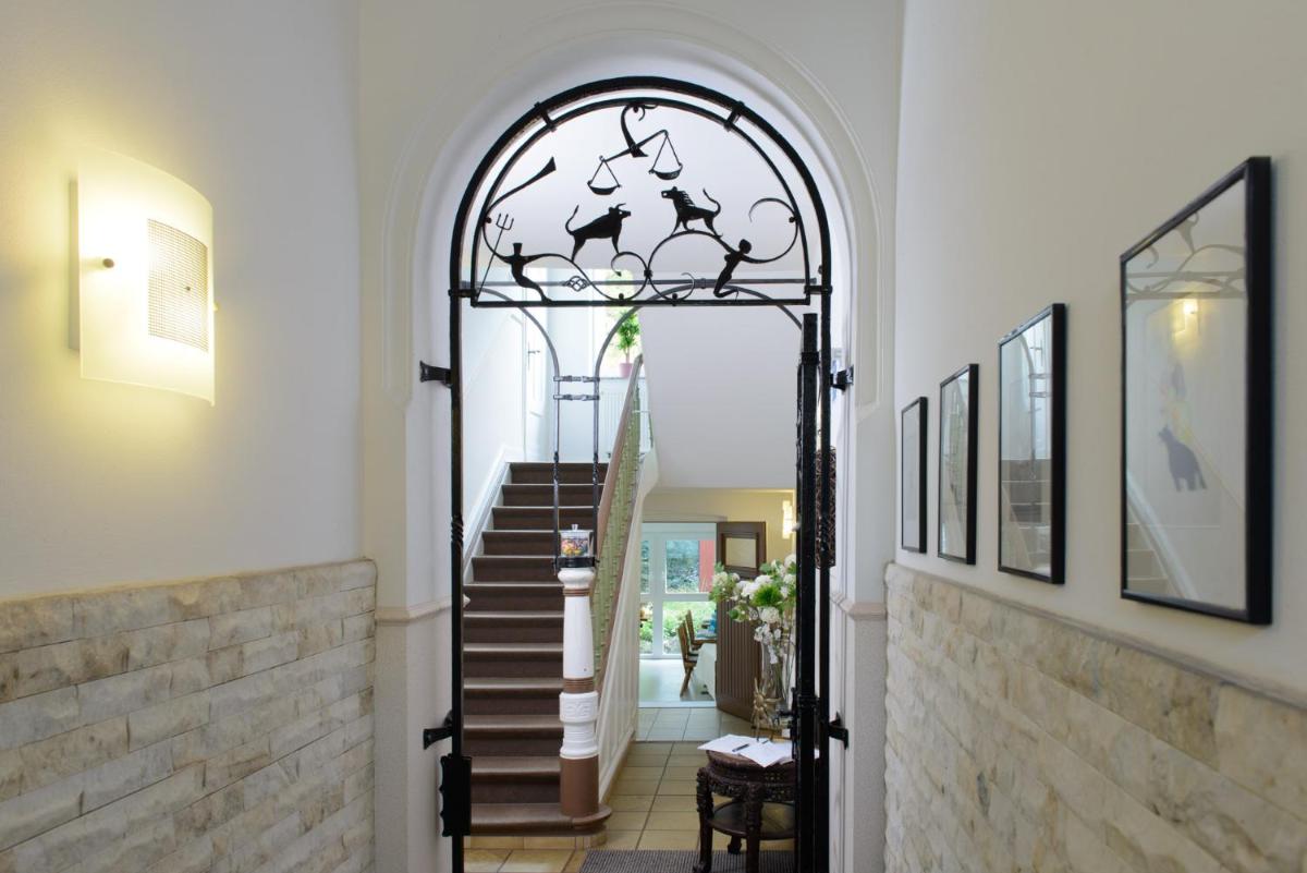 Hotel INNsel26 - Housity