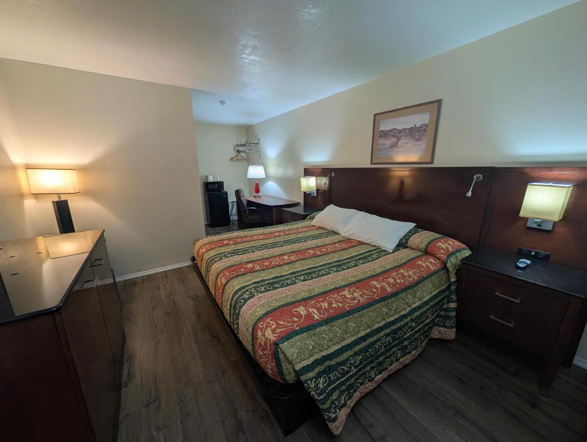 Economy Inn Safford - Housity