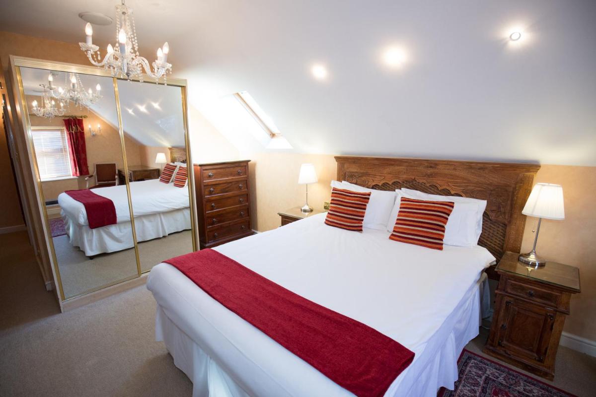 The Peacock Townhouse Hotel Kenilworth - Warwick - Housity
