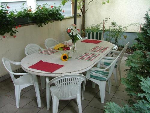 Hotel Pension Haydn - Housity