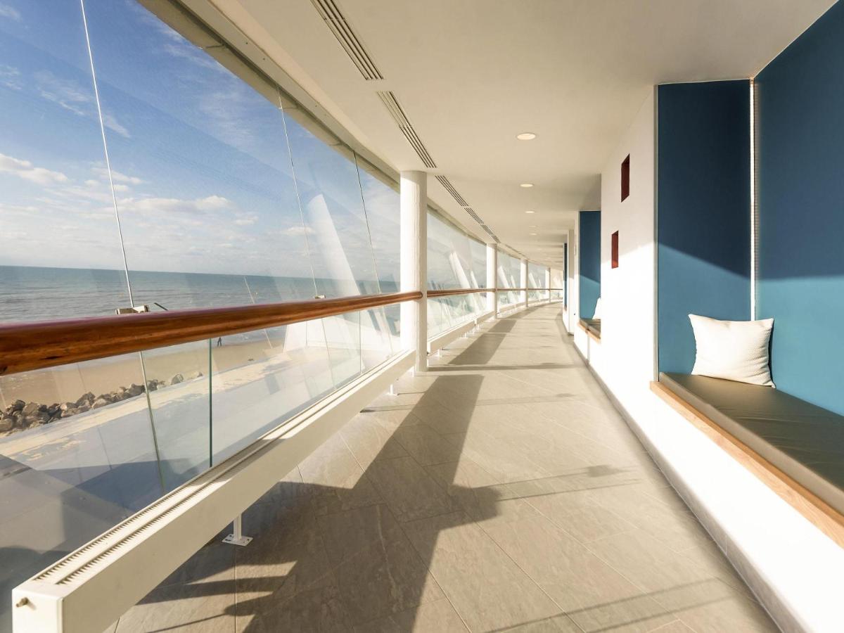 Vue générale sur la mer ou vue sur la mer prise depuis l'hôtel