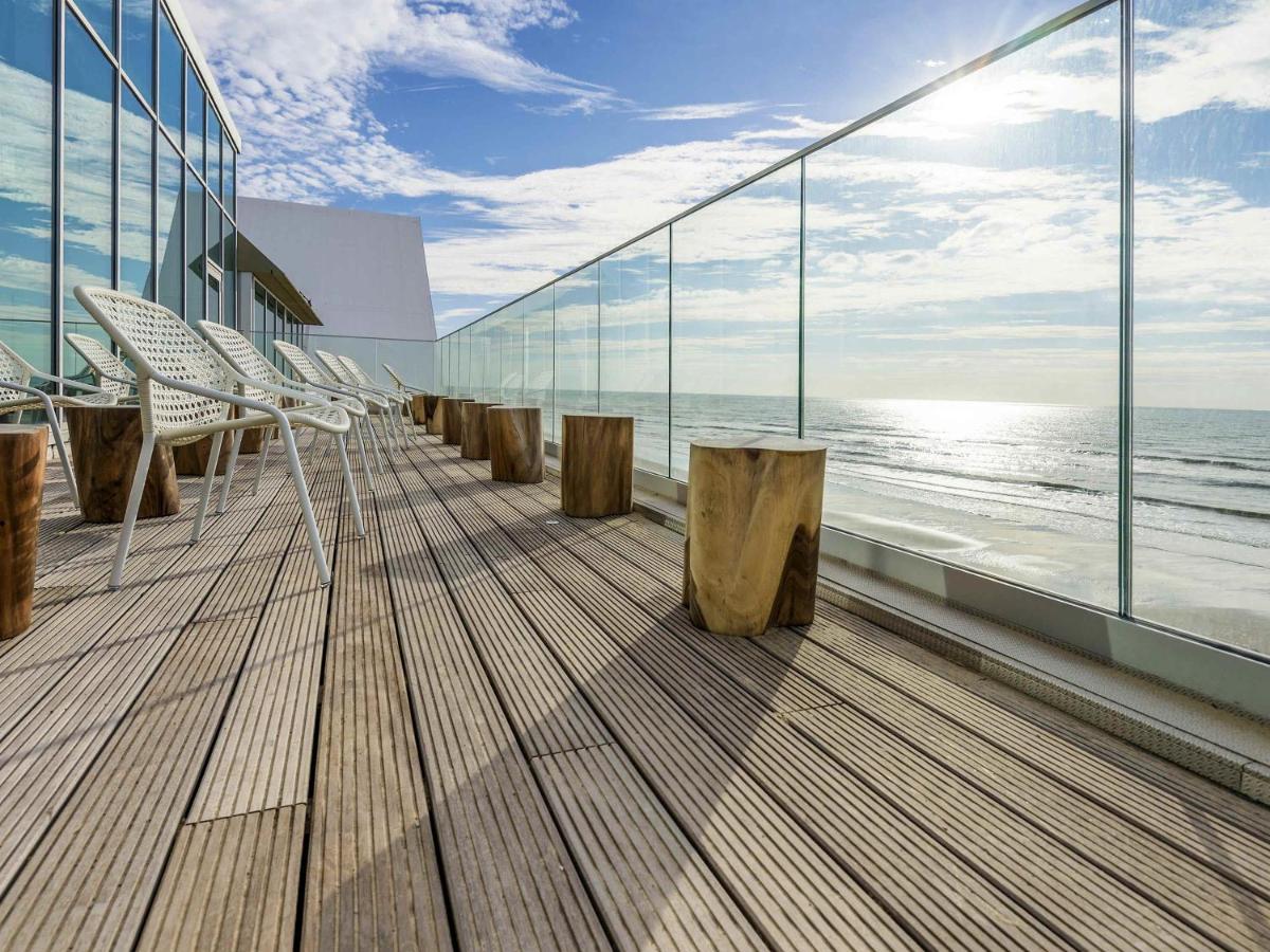 Vue générale sur la mer ou vue sur la mer prise depuis l'hôtel