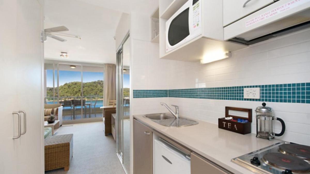 Ocean Panorama - 1 Bedroom Oceanview Apt - Housity