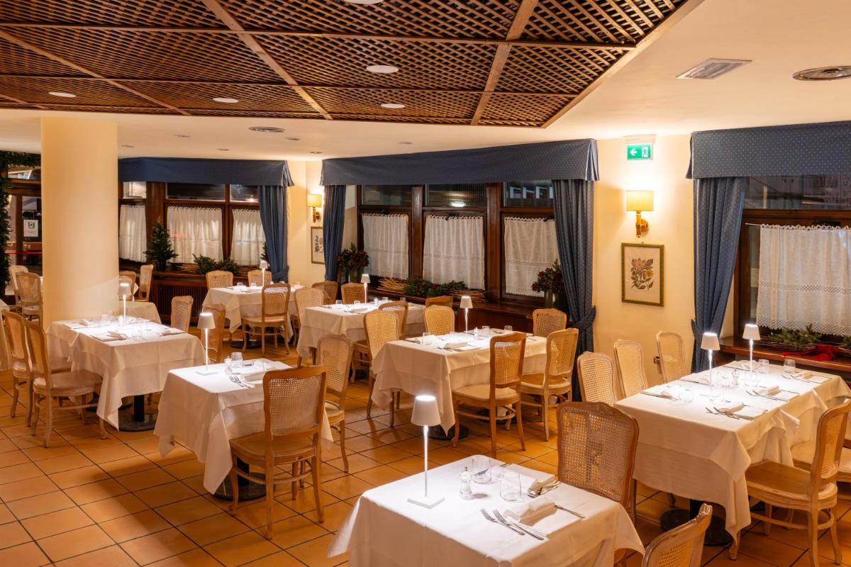 Hotel Alaska Cortina - Housity