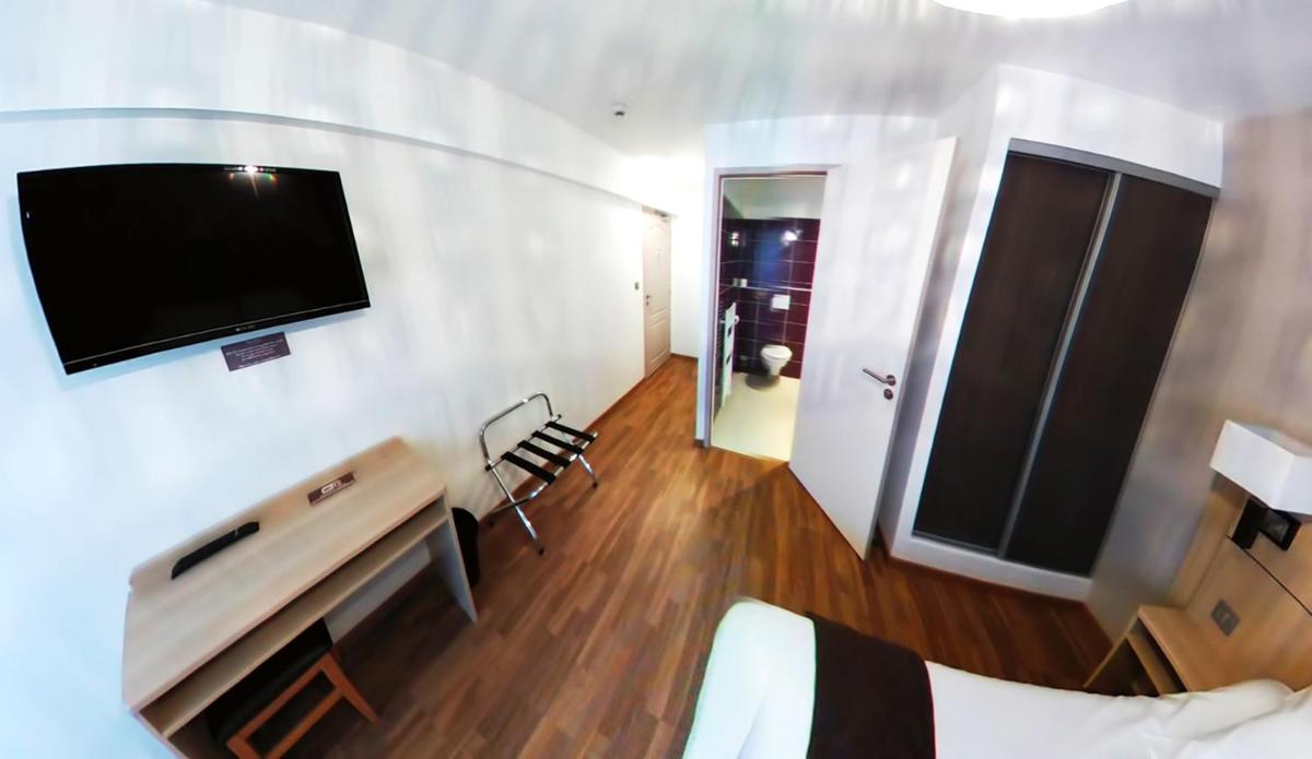 Hotel Au Bon Coin - Housity