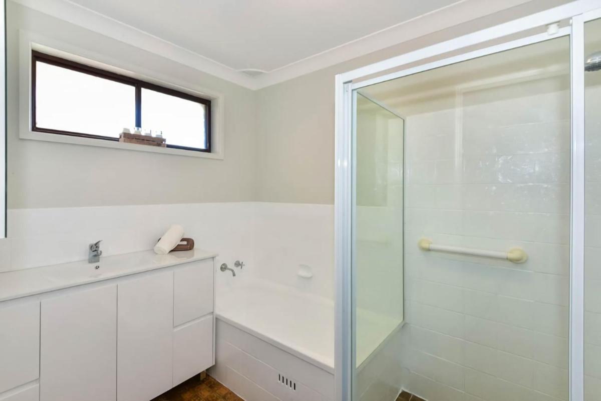 Noraville Summer House - Housity