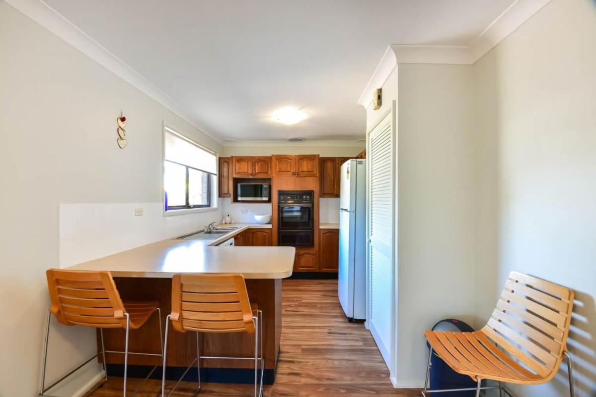 Noraville Summer House - Housity