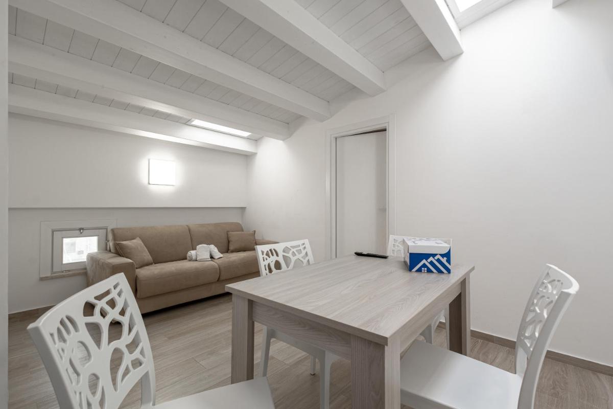 Terrasini Center Apartments By Dimora Hub - Housity