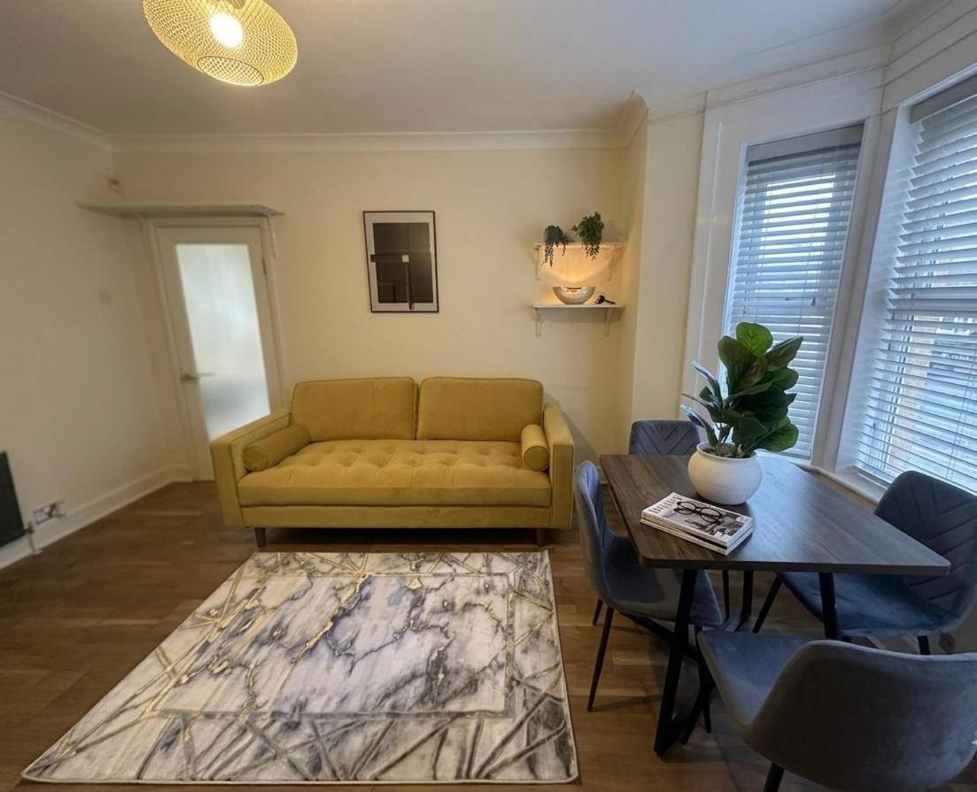 Heathfield Garden Retreat - Housity