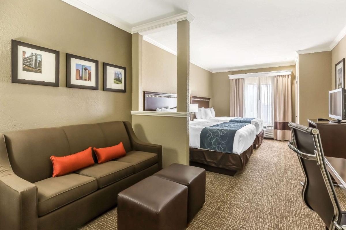 Comfort Suites Houston IAH Airport - Beltway 8 - Housity