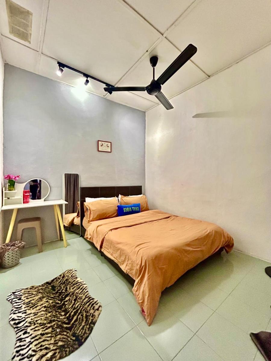 Heritage Cozy Entire 3 Bedroom House At Kijang Alma Bukit Mertajam - Housity