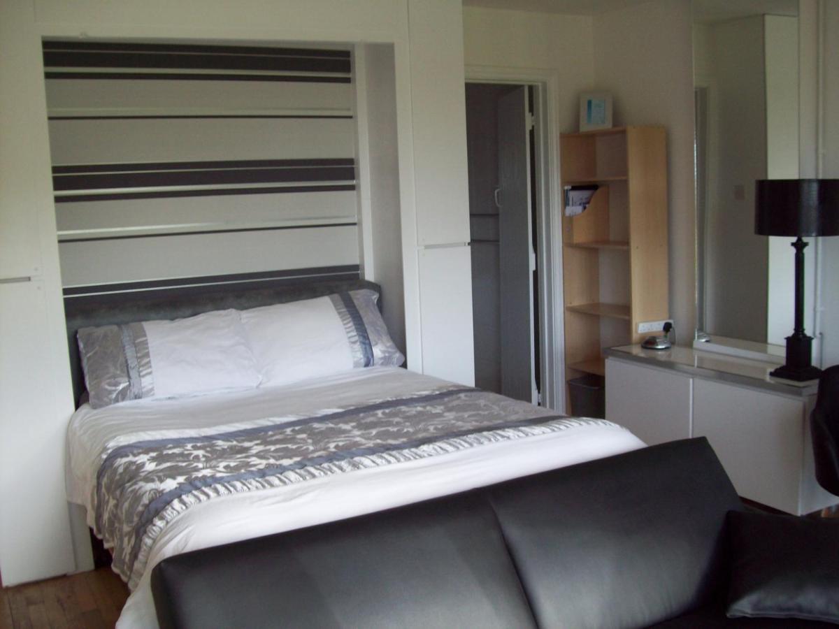 WILLOW BARN boutique B&B - Housity