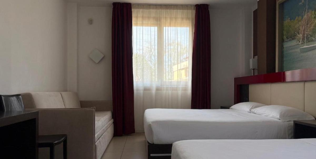 Kairos Garda Hotel - Housity