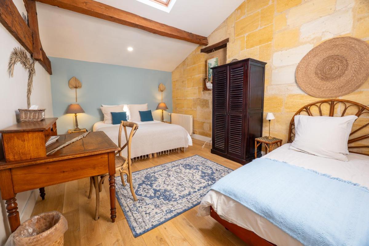 Grand gîte avec piscine MAISON PORT VALADE - Housity