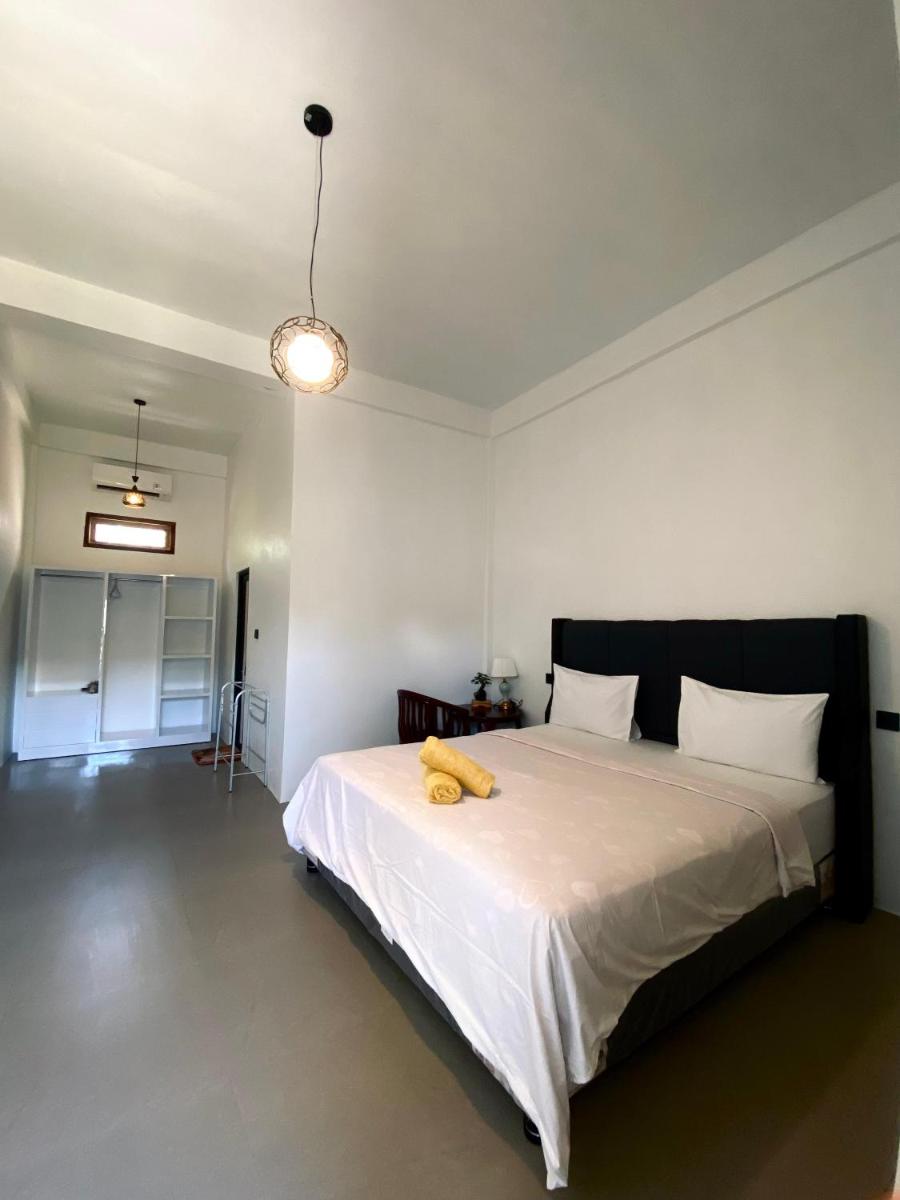 Roy Guest House - Housity