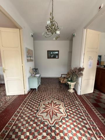 HOTEL LE FLOREAL - Housity
