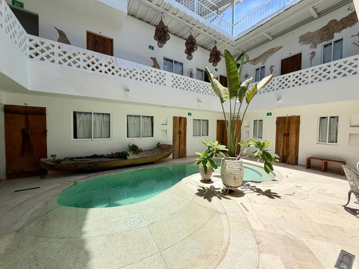 El Faro Hostel - Housity