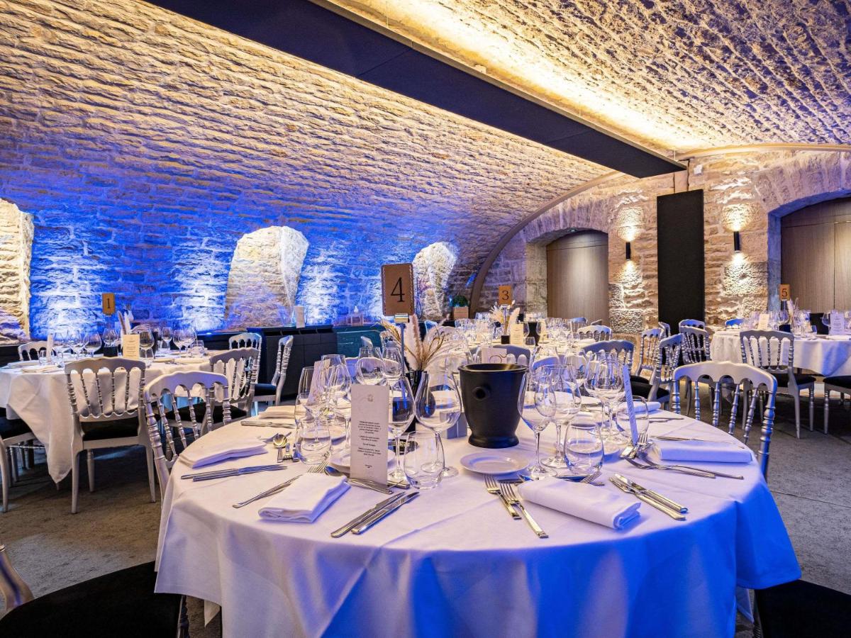 Restaurant ou autre lieu de restauration dans l'établissement Grand Hôtel La Cloche Dijon - MGallery Collection