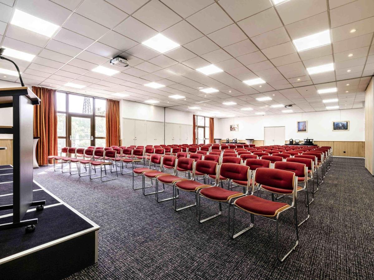 Espace de conférence ou salle de réunion dans l'établissement Mercure Tours Sud