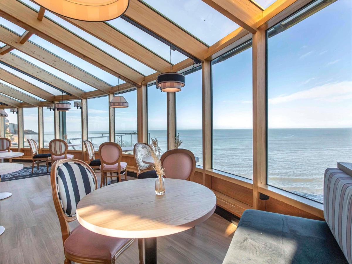 Vue générale sur la mer ou vue sur la mer prise depuis l'hôtel