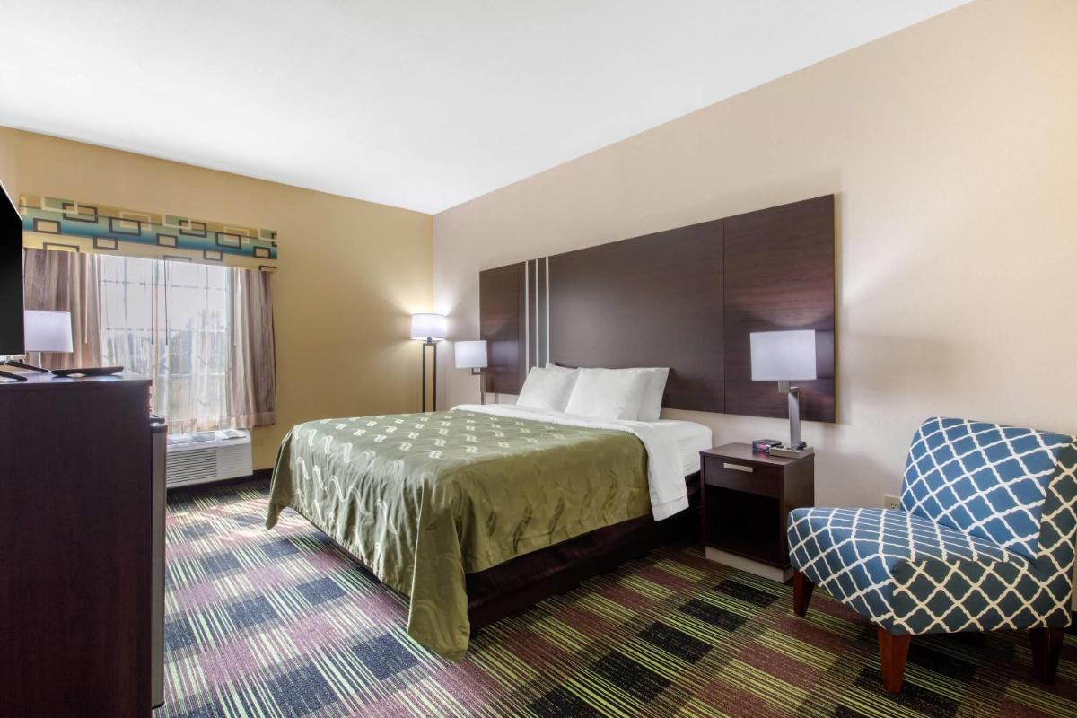 Quality Inn Cadiz - Housity
