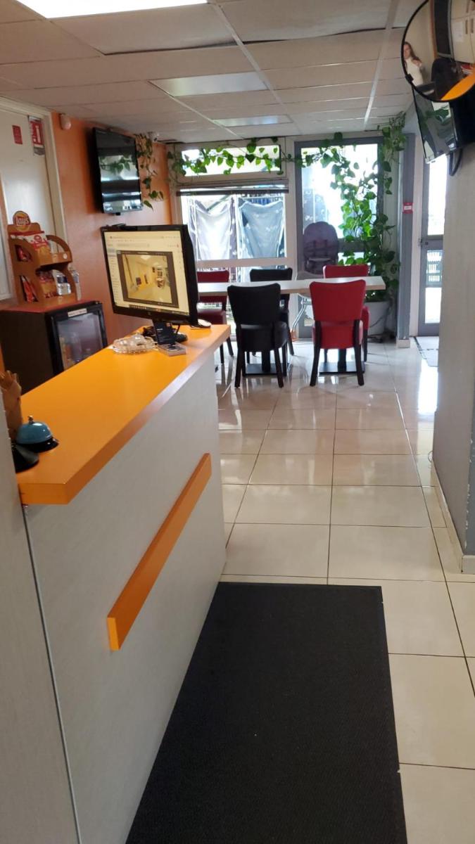 FASTHOTEL cambrai - Housity