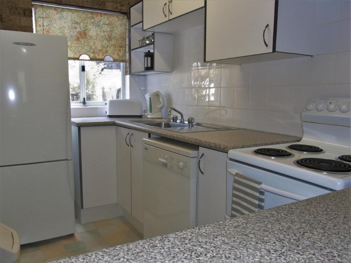 A Furnished Townhouse in Goulburn - Housity