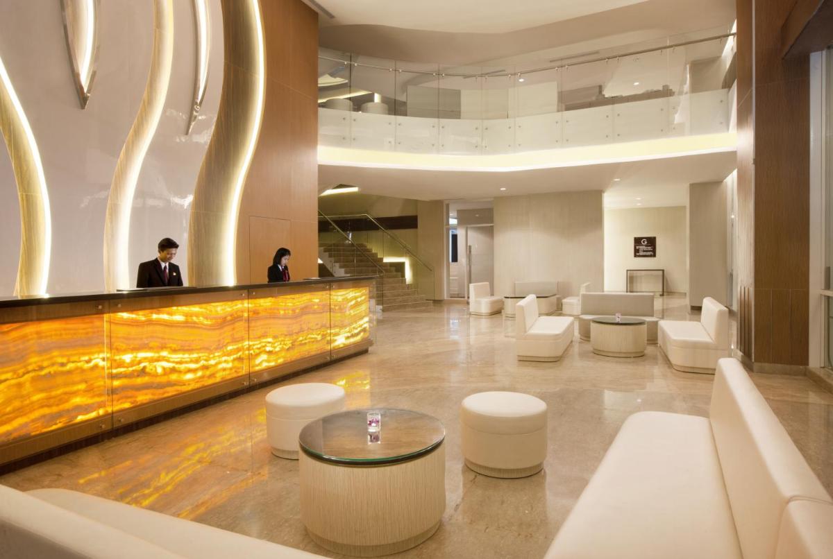 Hotel Santika Radial Palembang - Housity