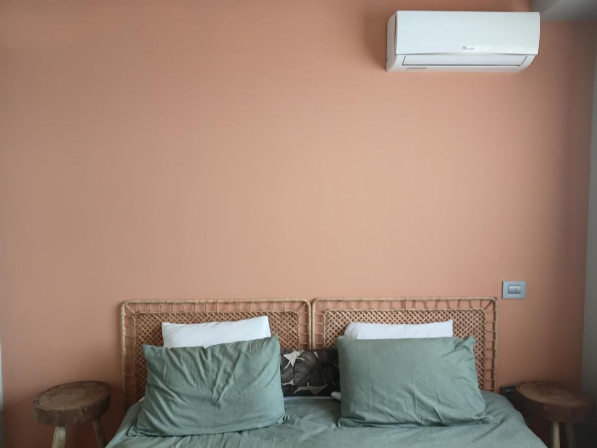 The Mask 2 Bed Room with rooftop Swimming pool - Housity